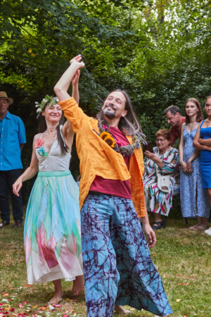 In Lak'ech, Buen Vivir! © 2025 Anna & Martin In Lak'ech, Buen Vivir! © 2025 https://buen-vivir.de/anna-und-martin-heiraten-schamanisch/