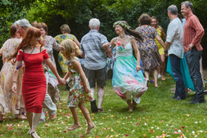 In Lak'ech, Buen Vivir! © 2025 Anna & Martin In Lak'ech, Buen Vivir! © 2025 https://buen-vivir.de/anna-und-martin-heiraten-schamanisch/